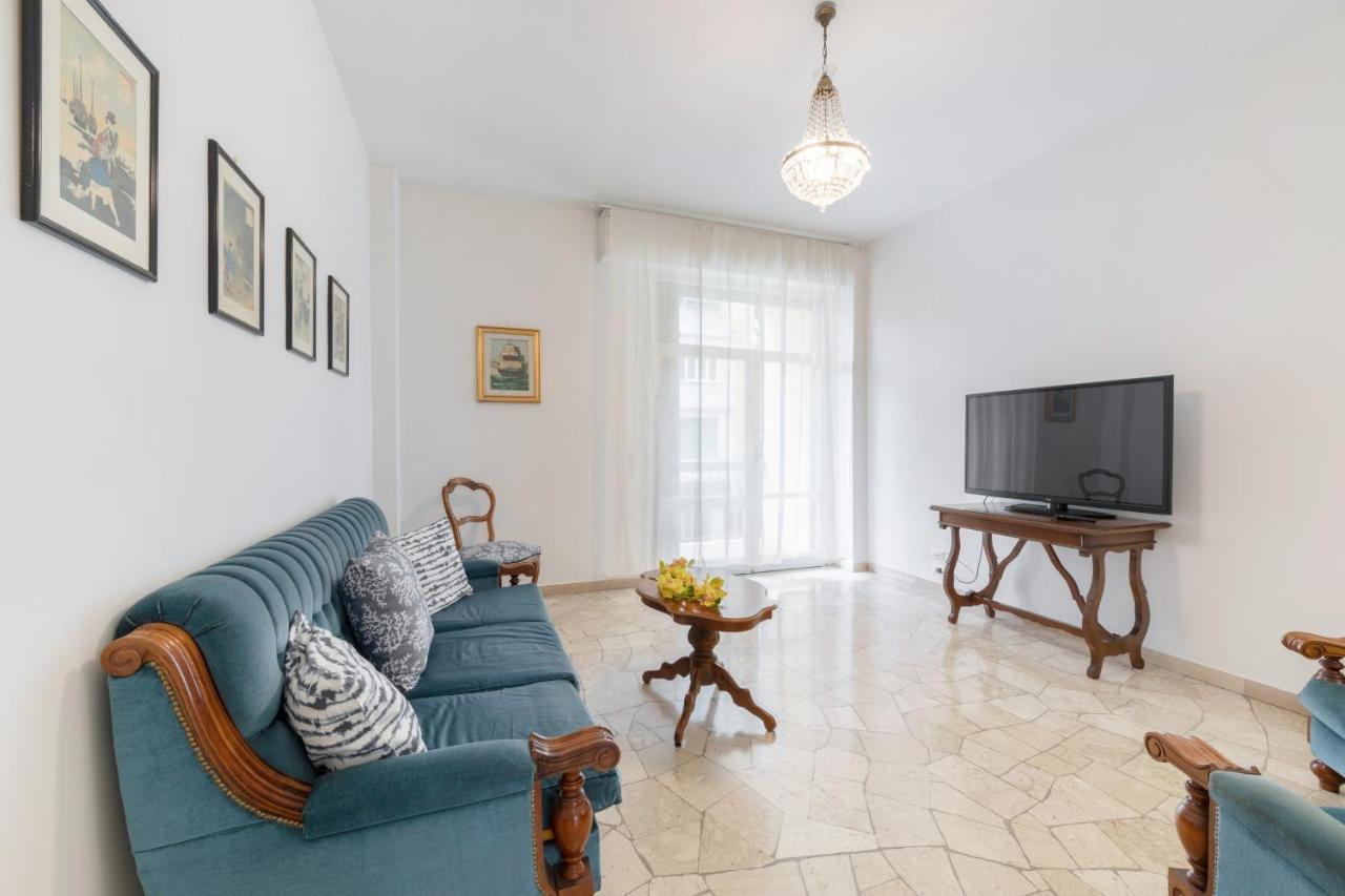 Il Salotto Blu - Appartamento Con Parcheggio Florence Extérieur photo