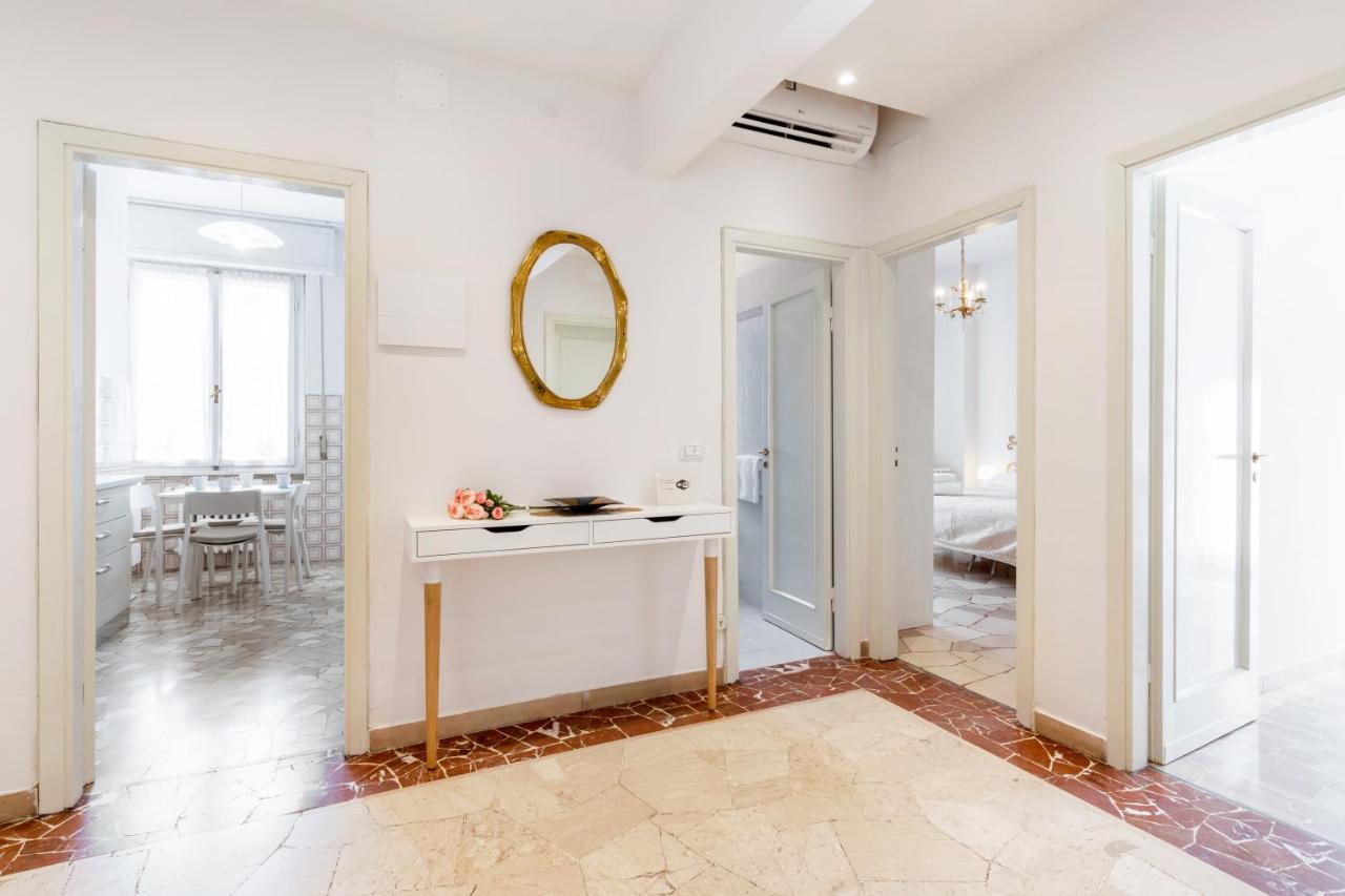 Il Salotto Blu - Appartamento Con Parcheggio Florence Extérieur photo