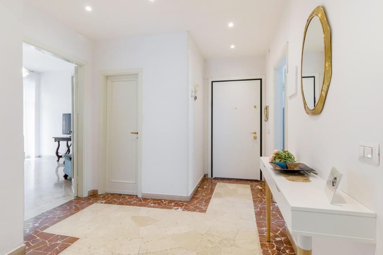 Il Salotto Blu - Appartamento Con Parcheggio Florence Extérieur photo