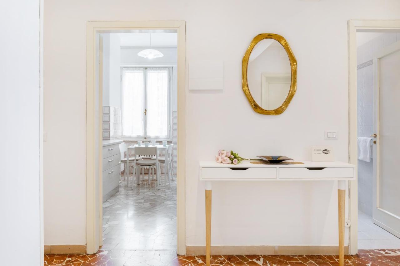 Il Salotto Blu - Appartamento Con Parcheggio Florence Extérieur photo